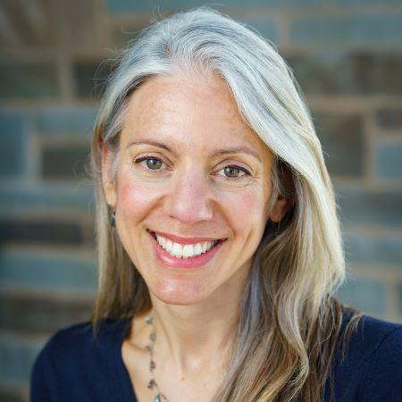 Photo of Amanda D. Rodewald
