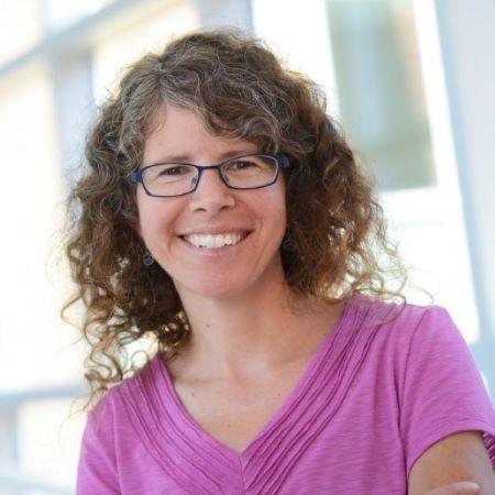Photo of Rebecca Irwin